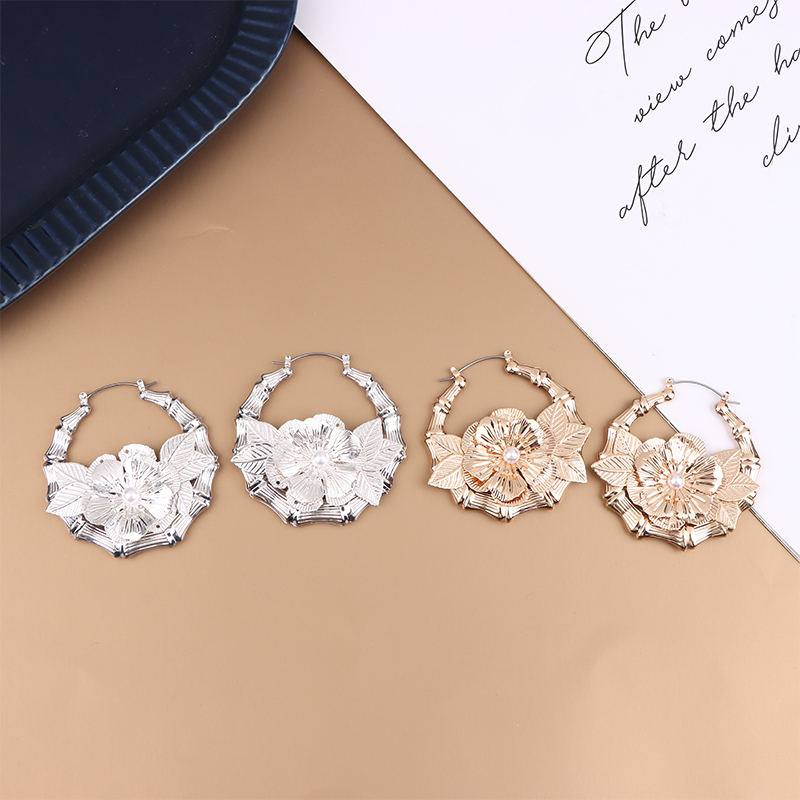 New Sale Large Metal Ear Hoop  - Women'S Accessories Jewelry Sale review and price
