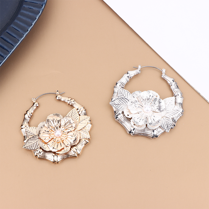 New Sale Large Metal Ear Hoop  - Women'S Accessories Jewelry Sale review and price