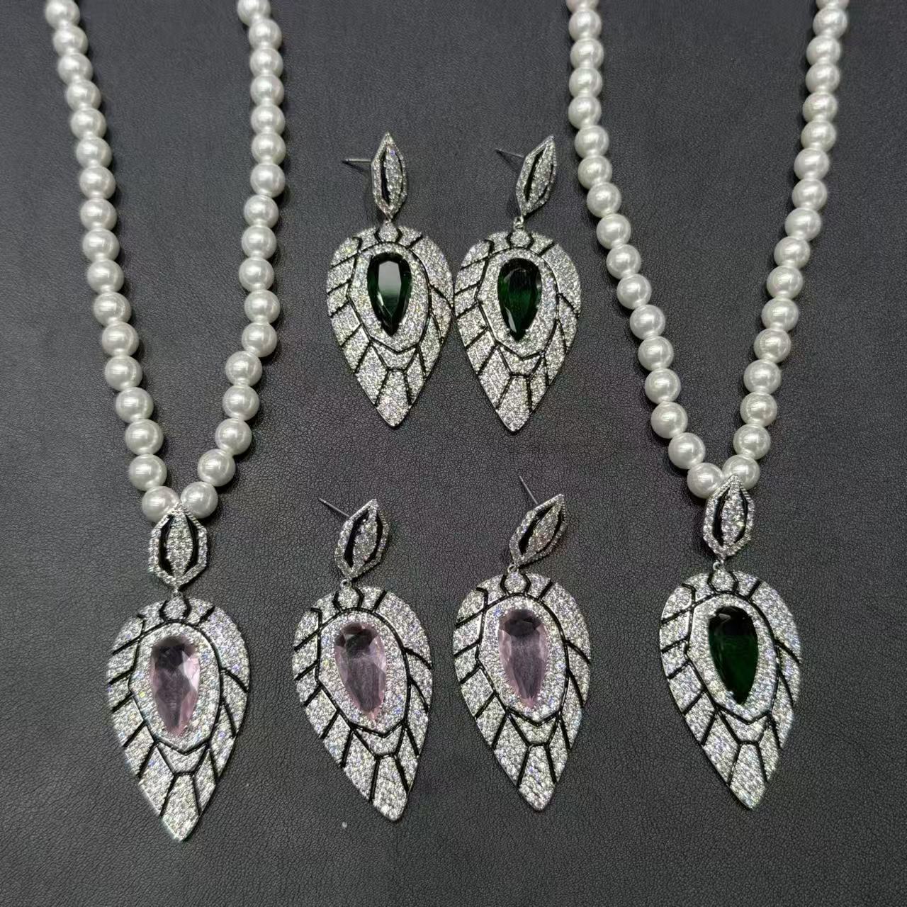 Emerald Leaf Micro-Inlaid Zirc - Women Accessories Gift Set review and price